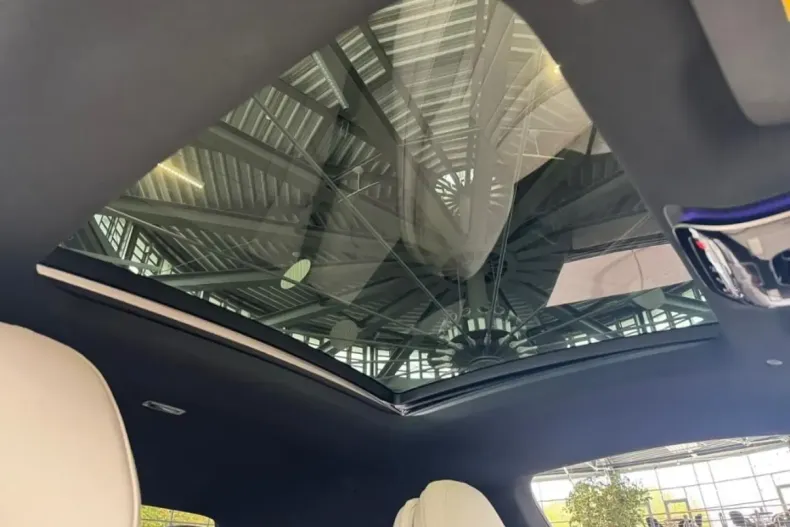 Mercedes-Benz CLE 300 din 2024 cu 13.700 km - oferta MER107734 - foto 5