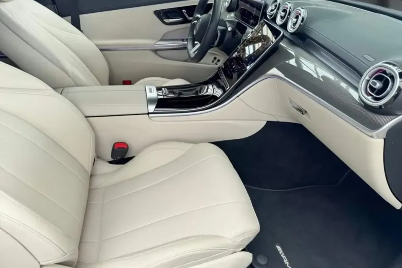 Mercedes-Benz CLE 300 din 2024 cu 13.700 km - oferta MER107734 - foto 6