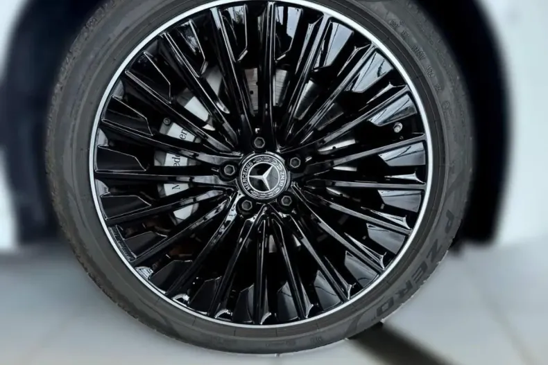 Mercedes-Benz CLE 300 din 2024 cu 13.700 km - oferta MER107734 - foto 17