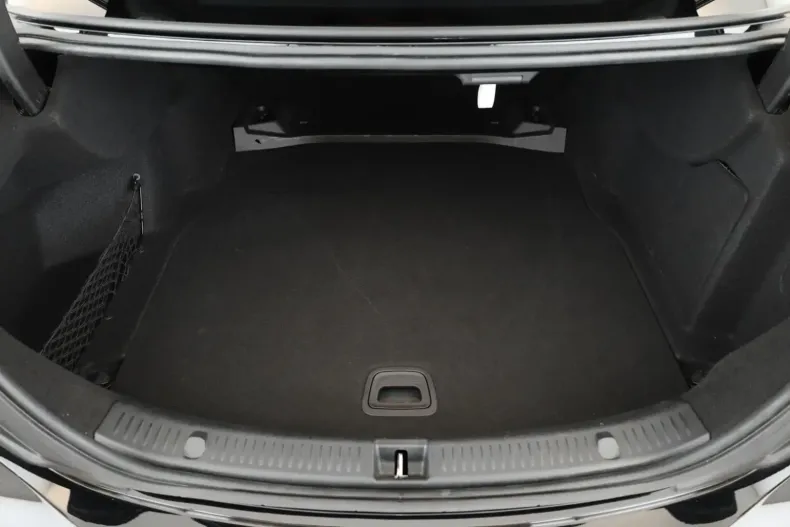 Mercedes-Benz E 400 din 2023 cu 37.700 km - oferta MER107735 - foto 8