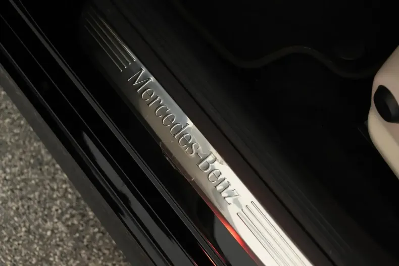 Mercedes-Benz E 400 din 2023 cu 37.700 km - oferta MER107735 - foto 16