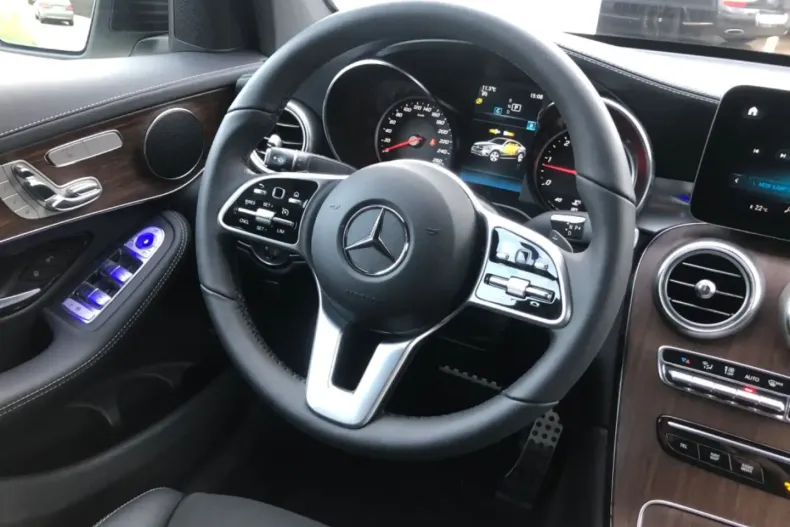 Mercedes-Benz GLC 300 din 2024 cu 17.400 km - oferta MER107738 - foto 6