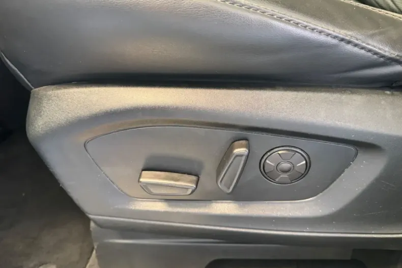 Ford Explorer din 2022 cu 76.000 km - oferta FOR107744 - foto 13