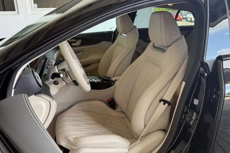 Mercedes-Benz AMG GT din 2025 cu 4.700 km - oferta MER107747 - foto 11