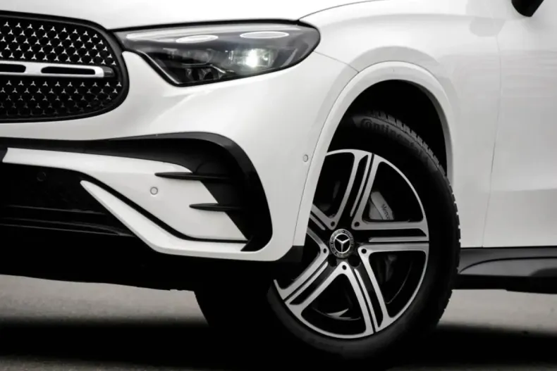 Mercedes-Benz GLC 300 din 2025 cu 6.140 km - oferta MER107753 - foto 2