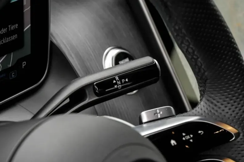 Mercedes-Benz GLC 300 din 2025 cu 6.140 km - oferta MER107753 - foto 15