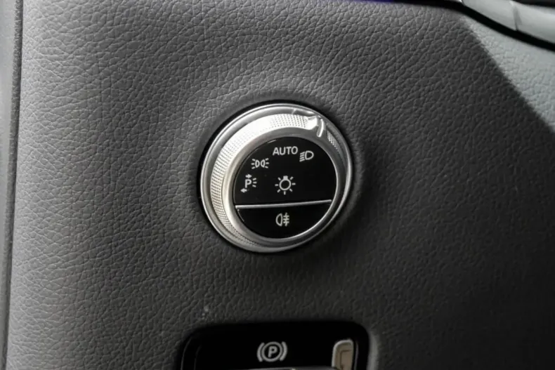 Mercedes-Benz GLC 300 din 2025 cu 6.140 km - oferta MER107753 - foto 20