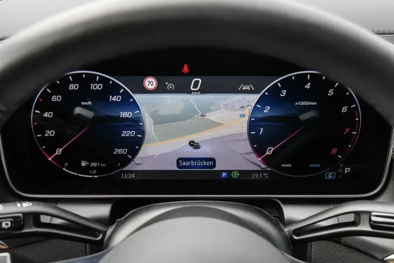 Mercedes-Benz GLC 200 din 2024 cu 23.260 km - oferta MER107757 - foto 11