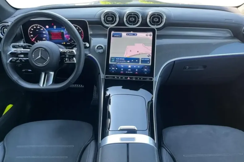 Mercedes-Benz GLC 200 din 2024 cu 15.172 km - oferta MER107758 - foto 3