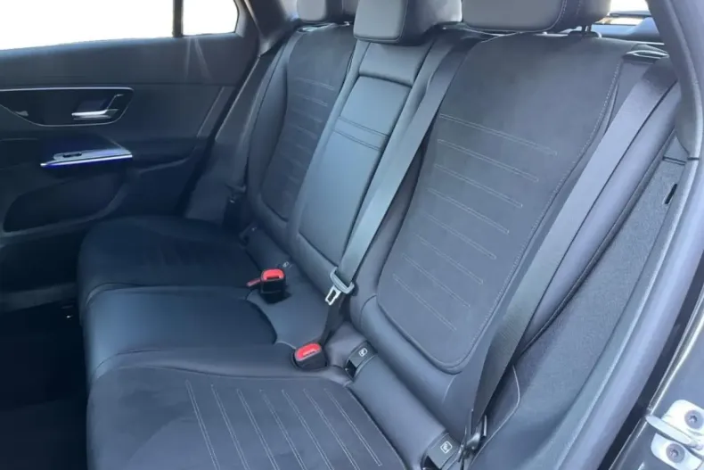 Mercedes-Benz GLC 200 din 2024 cu 15.172 km - oferta MER107758 - foto 6