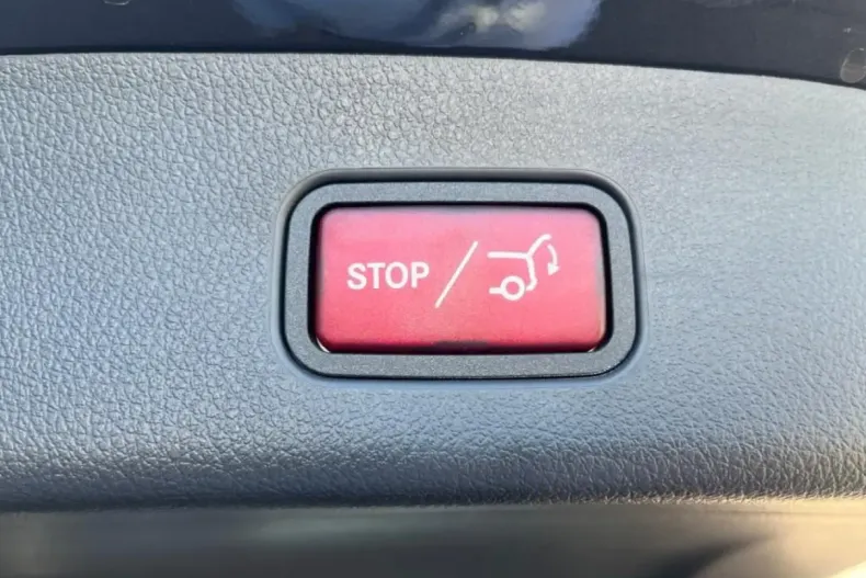 Mercedes-Benz GLC 200 din 2024 cu 15.172 km - oferta MER107758 - foto 12