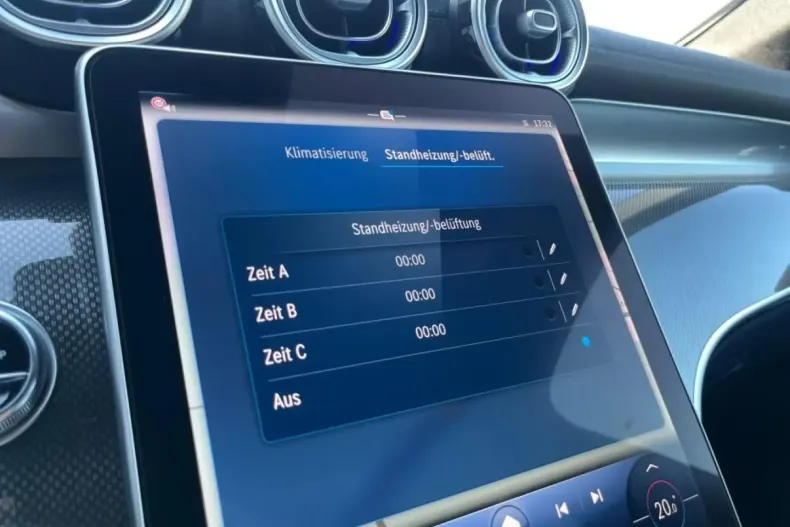 Mercedes-Benz GLC 200 din 2024 cu 15.172 km - oferta MER107758 - foto 13