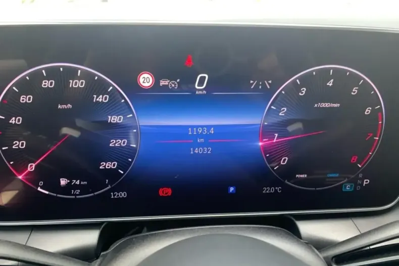 Mercedes-Benz GLC 200 din 2024 cu 14.100 km - oferta MER107761 - foto 7