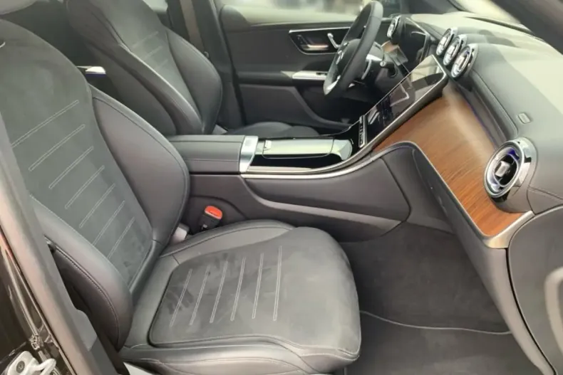 Mercedes-Benz GLC 200 din 2024 cu 14.100 km - oferta MER107761 - foto 10