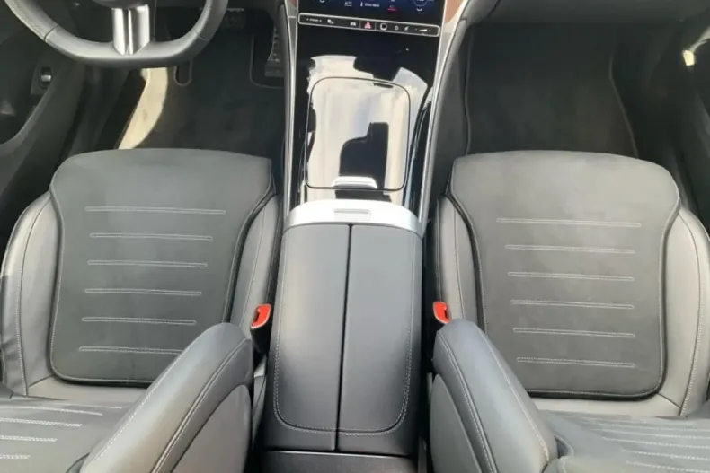 Mercedes-Benz GLC 200 din 2024 cu 14.100 km - oferta MER107761 - foto 12