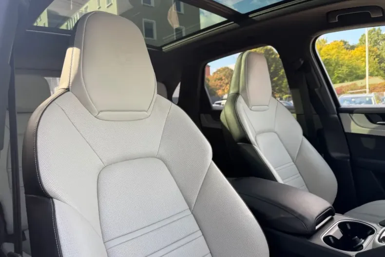 Porsche Cayenne din 2024 cu 70.520 km - oferta POR107771 - foto 13