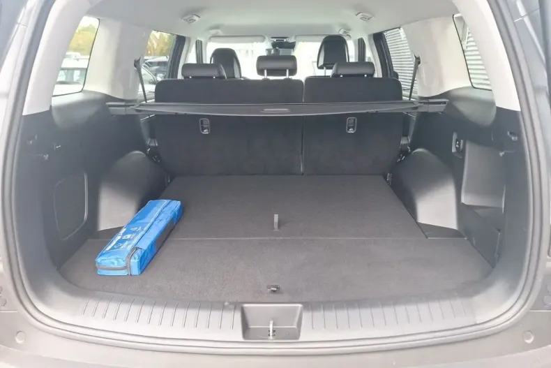 Hyundai SANTA FE din 2025 cu 17.727 km - oferta HYU107772 - foto 12