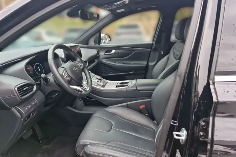 Hyundai SANTA FE din 2023 cu 60.579 km - oferta HYU107775 - foto 7