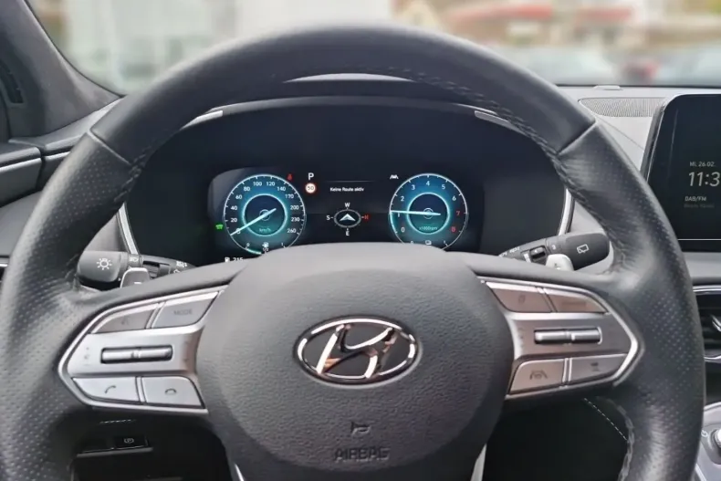 Hyundai SANTA FE din 2023 cu 60.579 km - oferta HYU107775 - foto 8