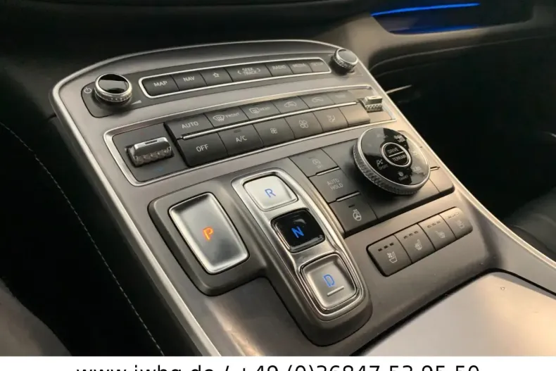 Hyundai SANTA FE din 2023 cu 56.017 km - oferta HYU107777 - foto 16