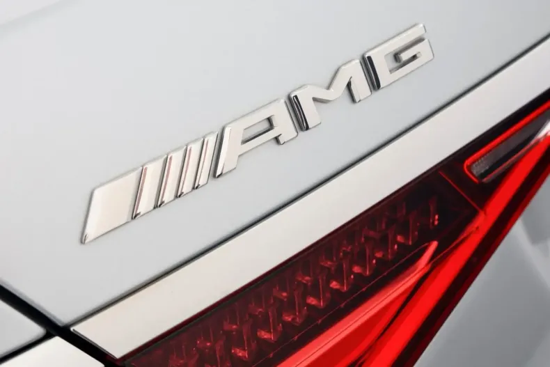 Mercedes-Benz S 63 AMG din 2024 cu 10.888 km - oferta MER107781 - foto 17