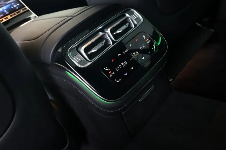 Mercedes-Benz S 63 AMG din 2024 cu 10.888 km - oferta MER107781 - foto 29