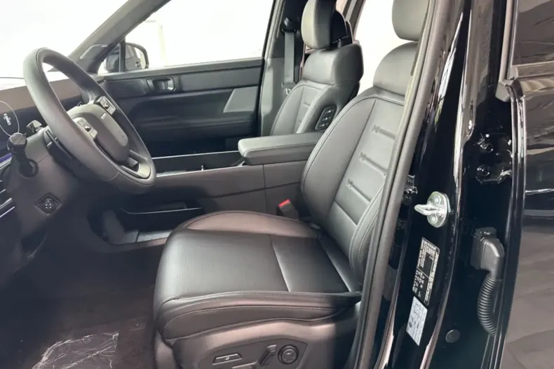 Hyundai SANTA FE din 2025 cu 18.800 km - oferta HYU107783 - foto 7