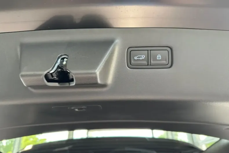 Hyundai SANTA FE din 2025 cu 18.800 km - oferta HYU107783 - foto 16