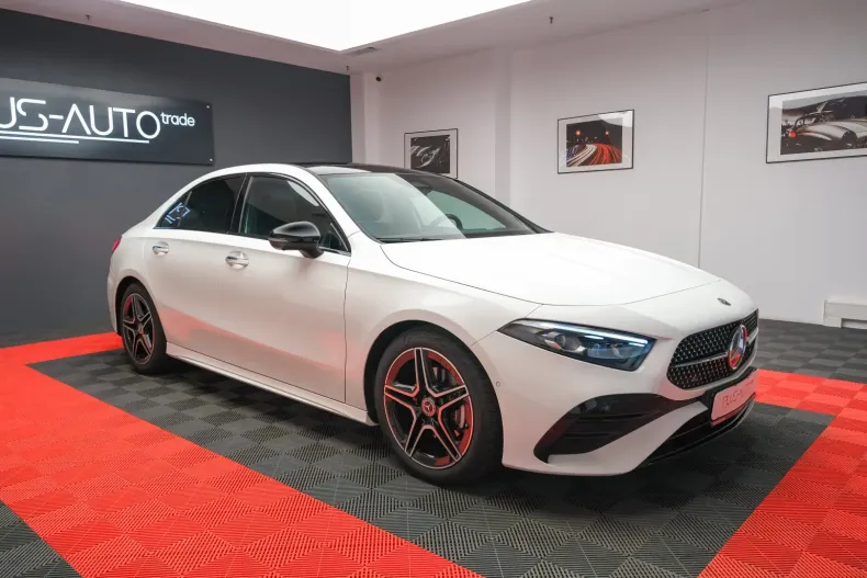 Mercedes-Benz A 180 din 2024 cu 13.000 km - oferta MER107784 - foto 1