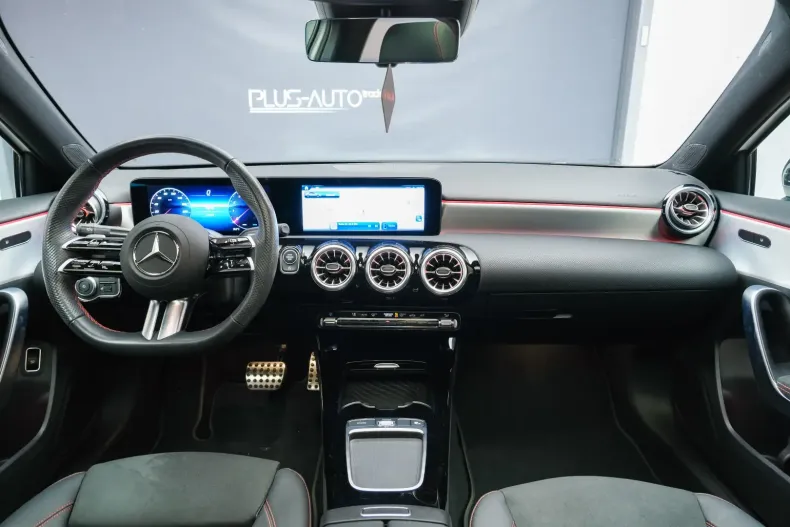 Mercedes-Benz A 180 din 2024 cu 13.000 km - oferta MER107784 - foto 11