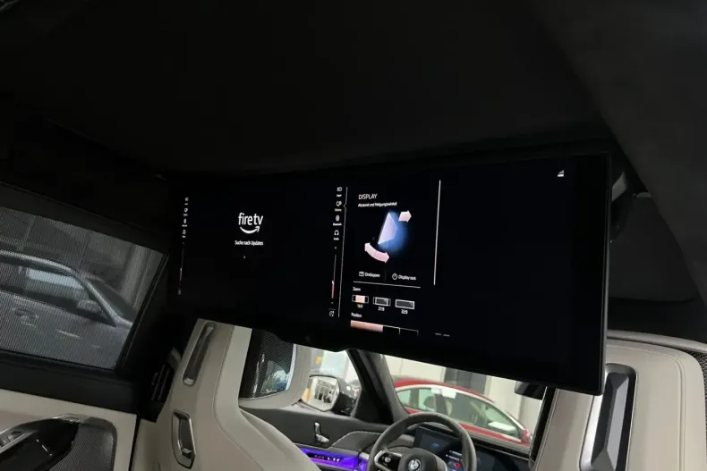 BMW i7 din 2024 cu 22.700 km - oferta BMW107805 - foto 24