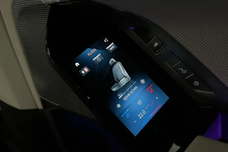 BMW i7 din 2024 cu 22.700 km - oferta BMW107805 - foto 26