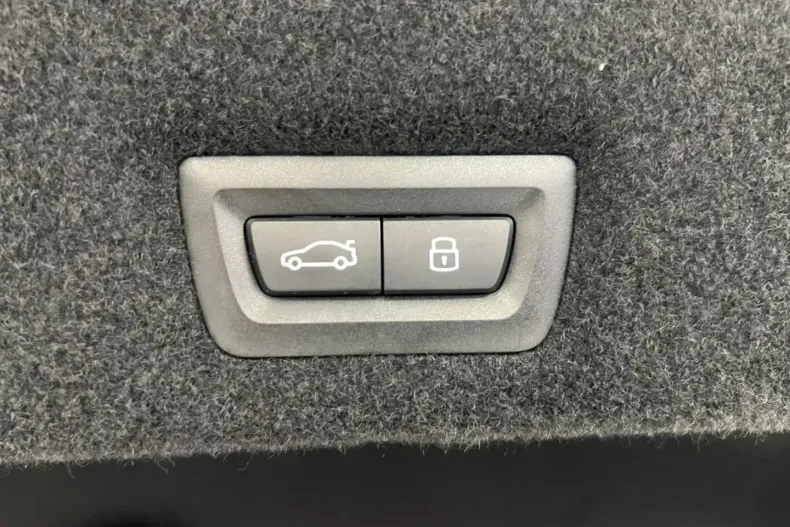 BMW i7 din 2024 cu 22.700 km - oferta BMW107805 - foto 29