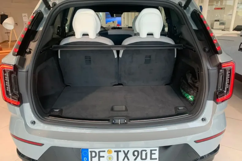 Volvo EX90 din 2024 cu 5.000 km - oferta VOL107807 - foto 5