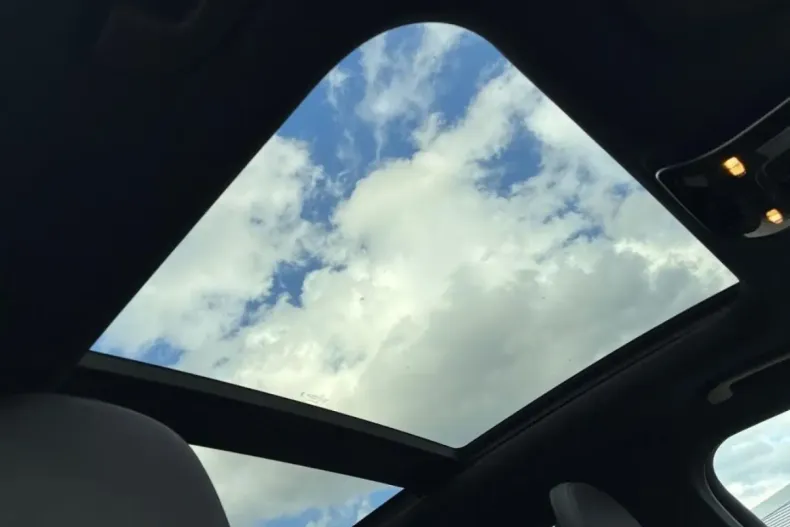 Mercedes-Benz GLC 300 din 2023 cu 69.680 km - oferta MER107814 - foto 12