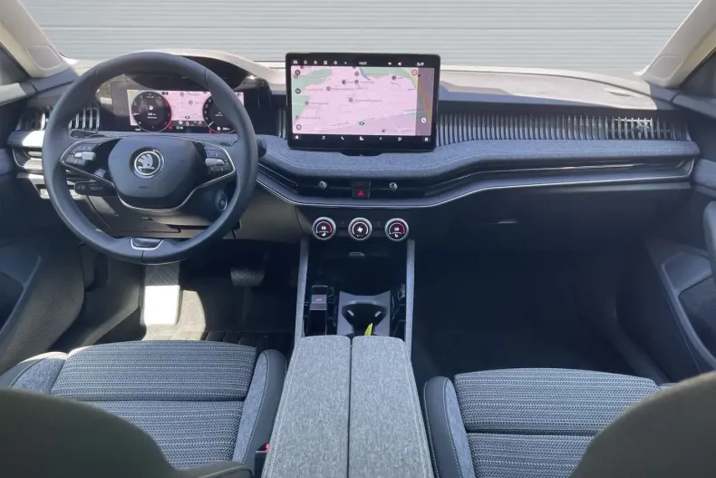 Skoda Superb din 2024 cu 26.760 km - oferta SKO107820 - foto 11