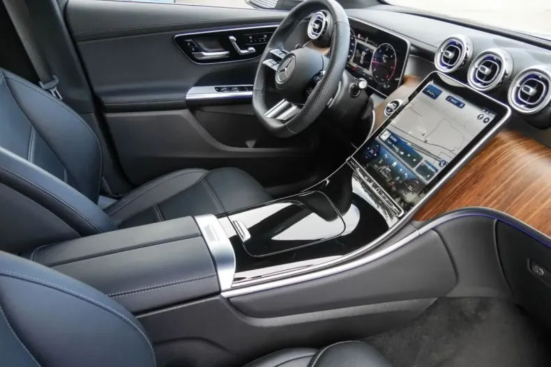 Mercedes-Benz GLC 220 din 2024 cu 27.769 km - oferta MER107832 - foto 4