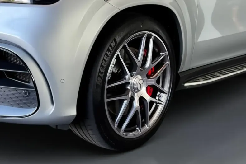 Mercedes-Benz GLE 63 AMG din 2023 cu 19.100 km - oferta MER107835 - foto 4