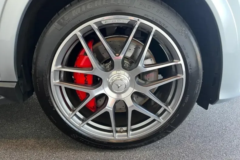 Mercedes-Benz GLE 63 AMG din 2023 cu 19.100 km - oferta MER107835 - foto 19