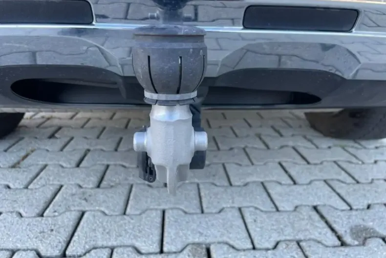 Mercedes-Benz GLC 300 din 2023 cu 95.494 km - oferta MER107838 - foto 17