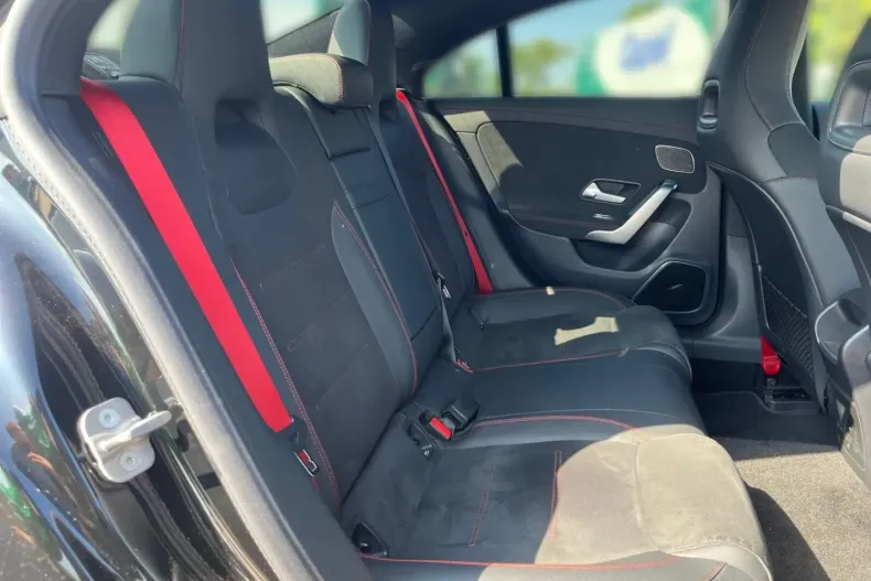 Mercedes-Benz CLA 35 AMG din 2024 cu 24.435 km - oferta MER107839 - foto 14