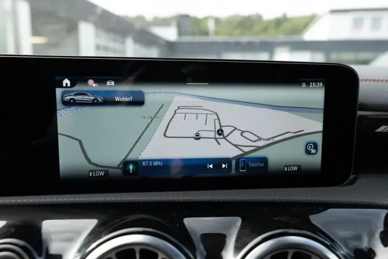 Mercedes-Benz CLA 35 AMG din 2024 cu 21.846 km - oferta MER107843 - foto 8