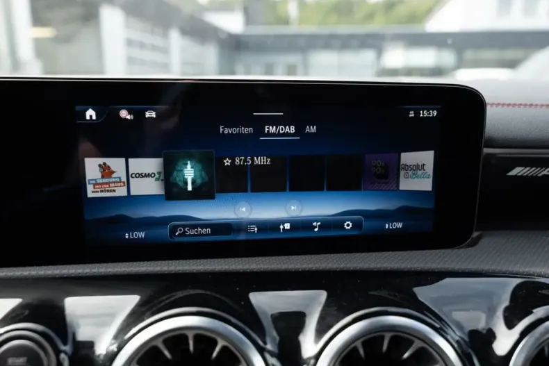 Mercedes-Benz CLA 35 AMG din 2024 cu 21.846 km - oferta MER107843 - foto 9