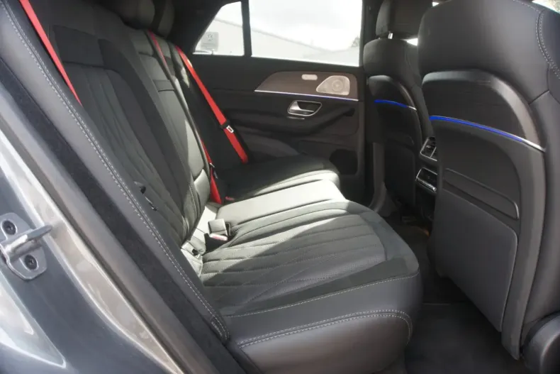 Mercedes-Benz GLE 63 AMG din 2023 cu 8.312 km - oferta MER107847 - foto 4