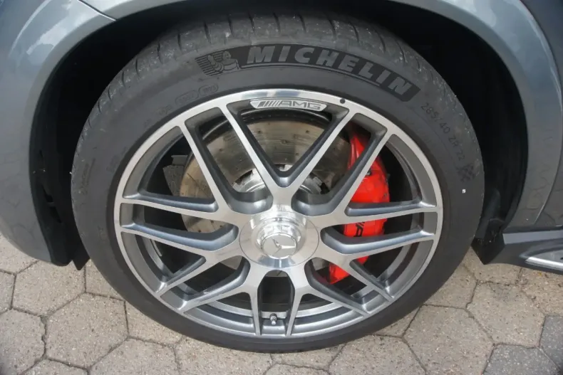 Mercedes-Benz GLE 63 AMG din 2023 cu 8.312 km - oferta MER107847 - foto 5