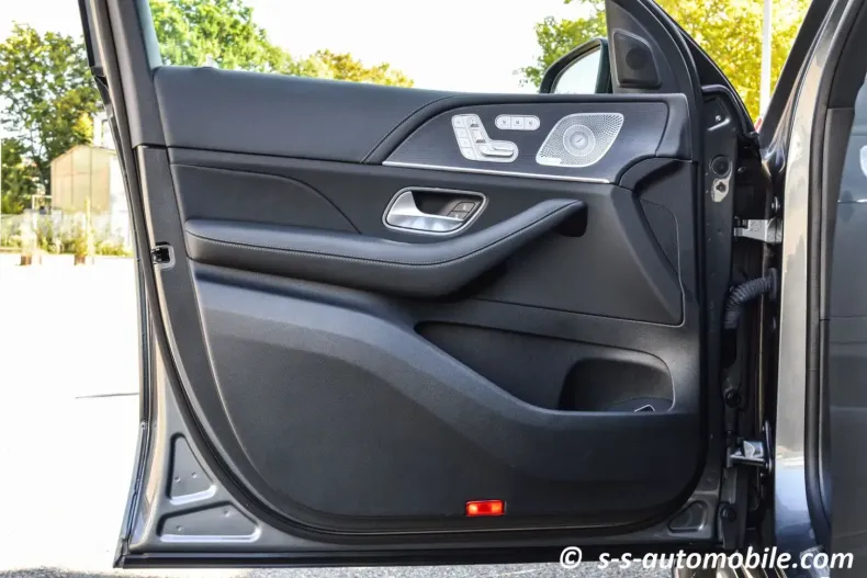 Mercedes-Benz GLE 63 AMG din 2024 cu 19.830 km - oferta MER107857 - foto 13