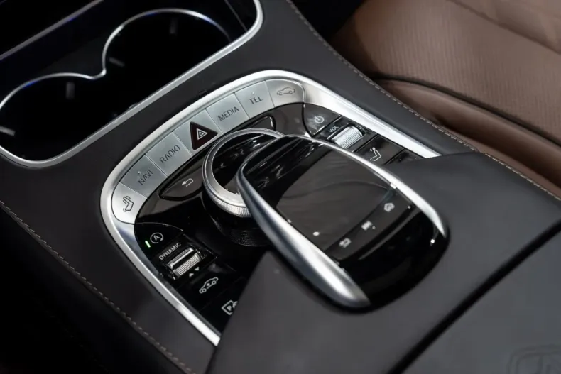 Mercedes-Benz S 560 din 2020 cu 6.459 km - oferta MER107861 - foto 22