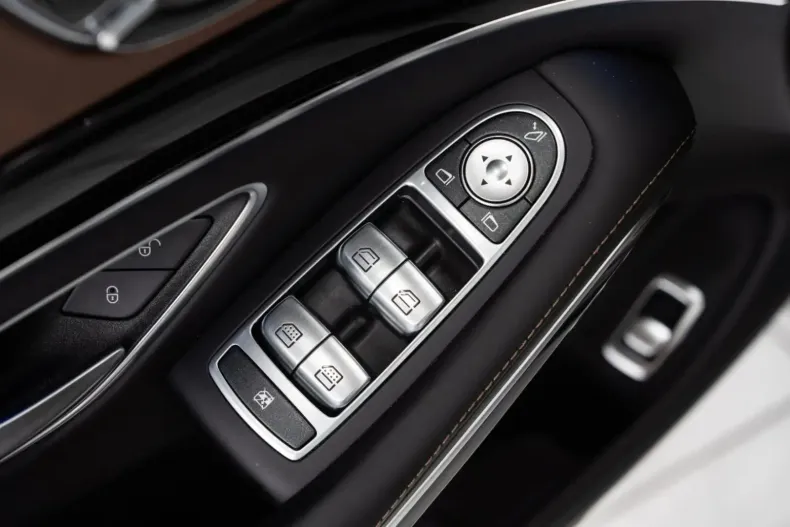 Mercedes-Benz S 560 din 2020 cu 6.459 km - oferta MER107861 - foto 25