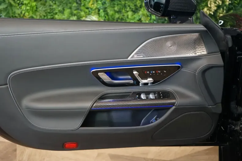 Mercedes-Benz SL 63 AMG din 2023 cu 11.572 km - oferta MER107865 - foto 9