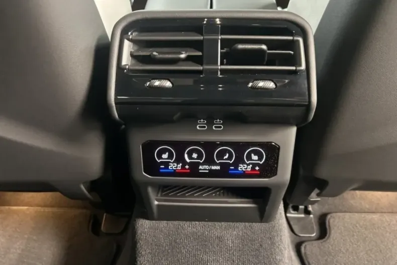 BMW M5 din 2024 cu 8.200 km - oferta BMW107870 - foto 18